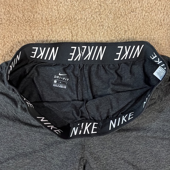 Nike Dri-Fit 5” Shorts NWOT - Picture 2 of 5